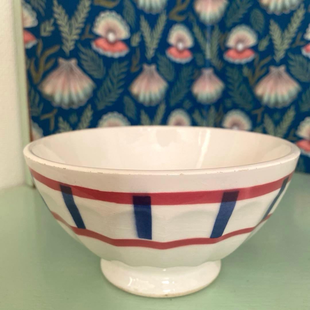 バスク柄　カフオレボウル　バドンヴィレーBadonviller フランス