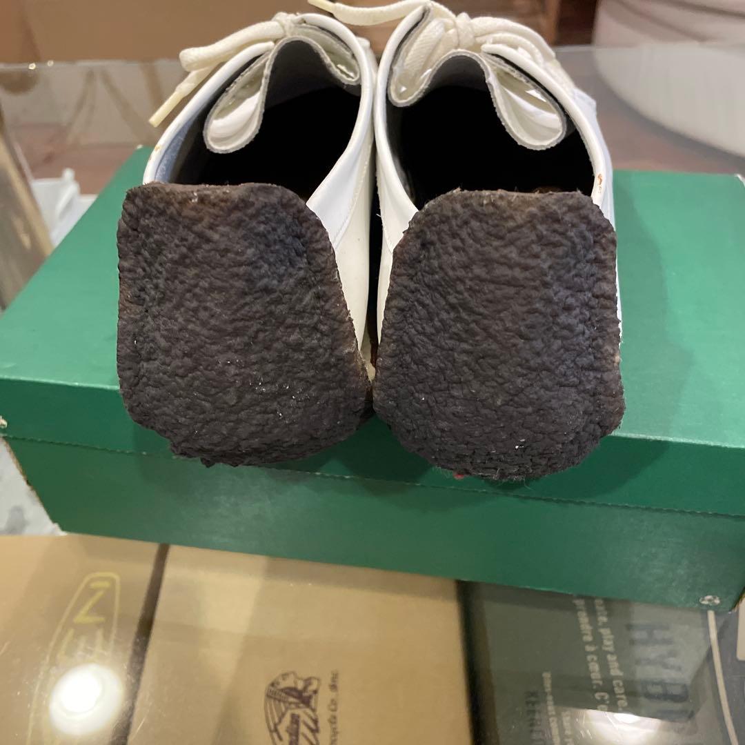 Clarks Wallabees ホワイトレザー