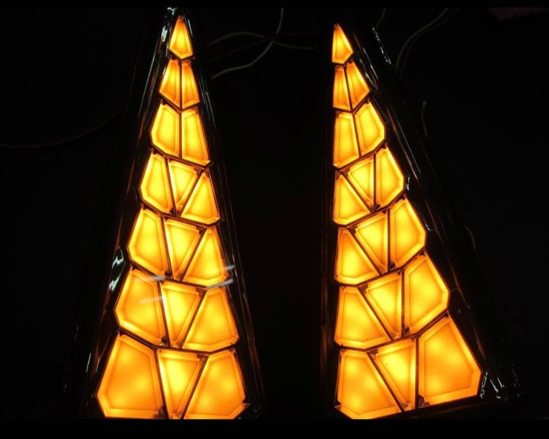 AVEST シーケンシャルリフレクター（スモーク） ヴォクシー/ノア