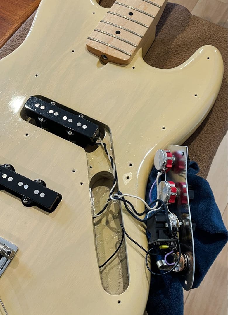 【しろくろ4696】Fender USA アメリカンプロフェッショナル
