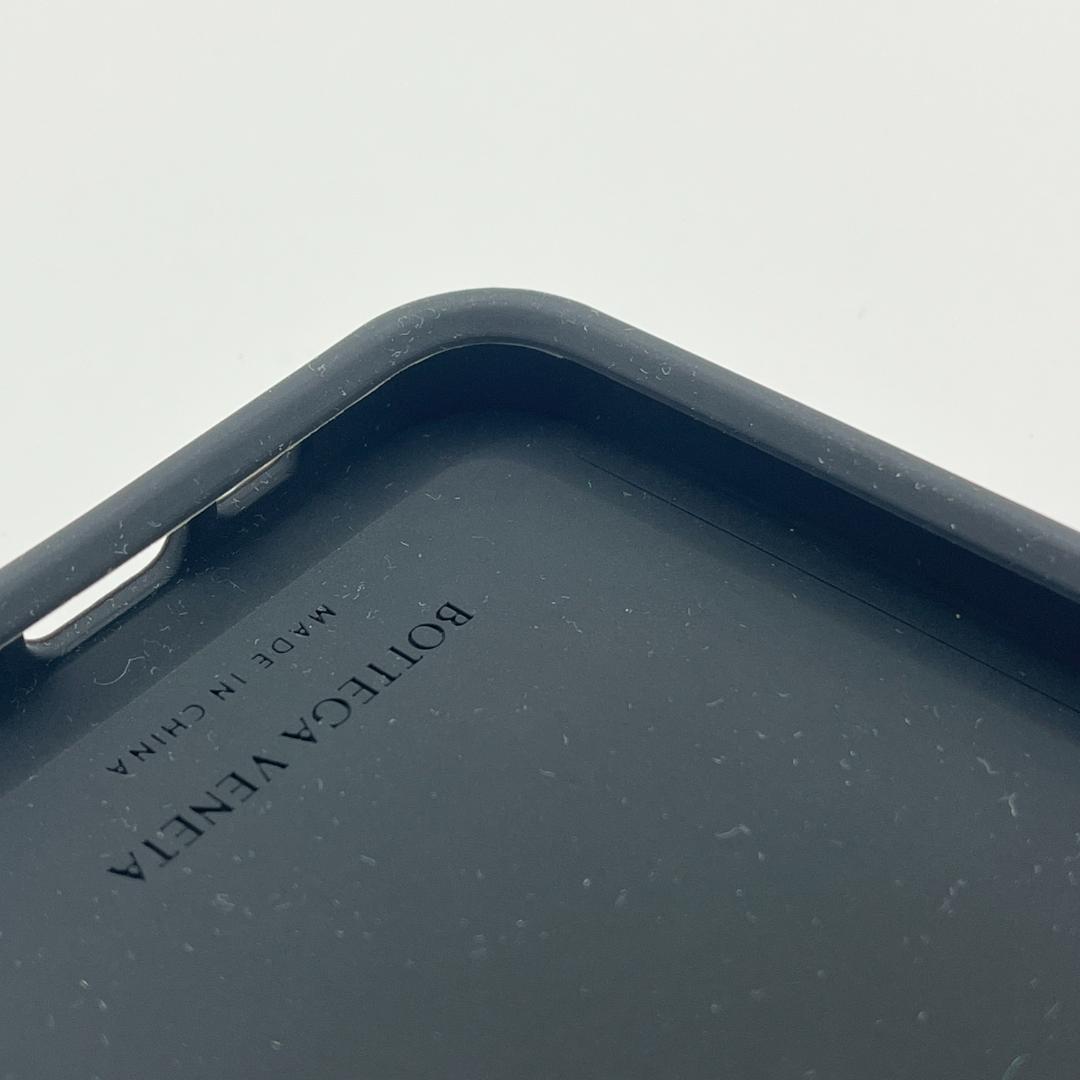 【特価！】ボッテガ iPhone 13 PRO シリコンケース カードスロット