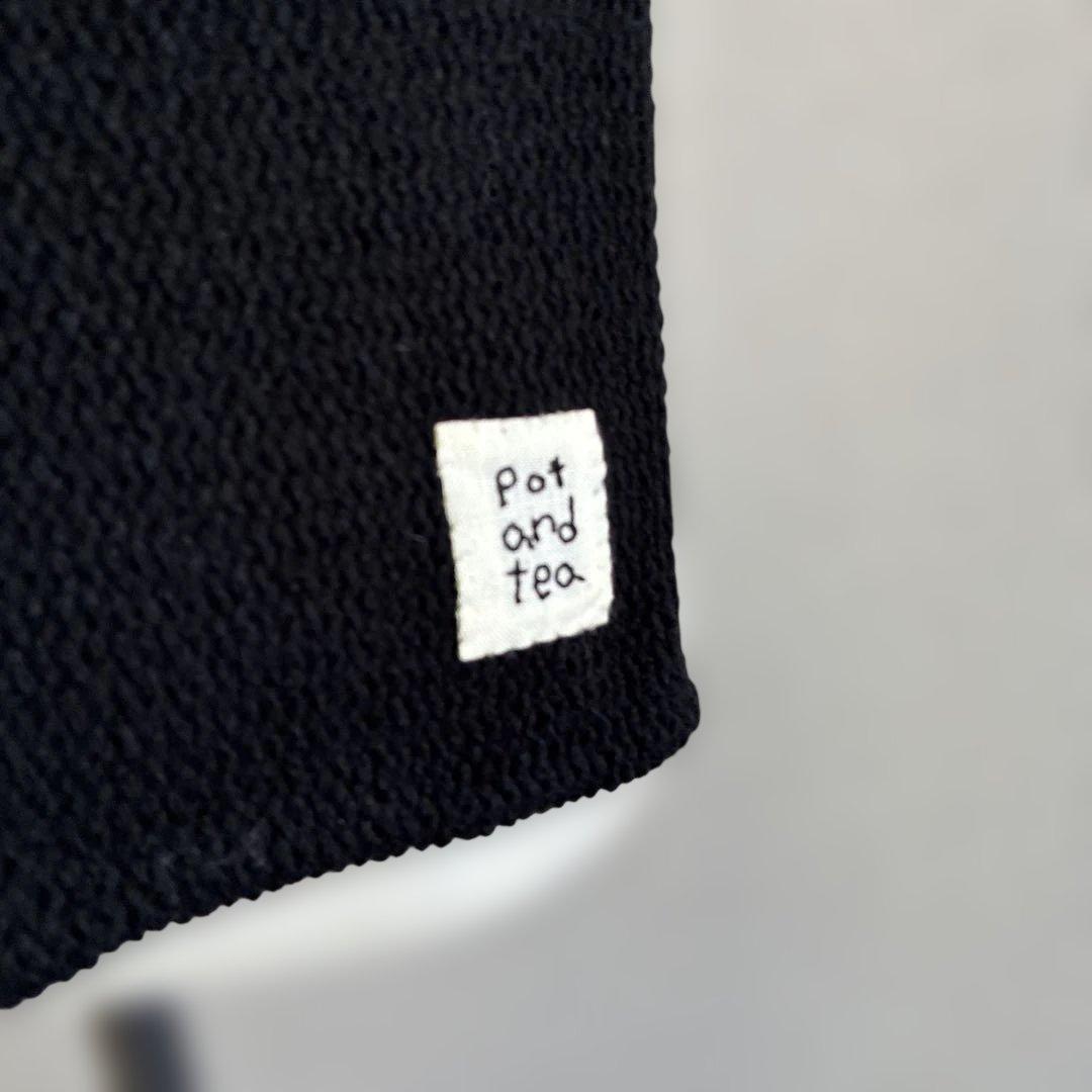 pot and tea 花柄刺繍ニットマフラー　ポットアンドティー　黒　ブラック