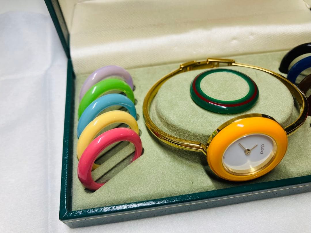 【極美品】 GUCCI チェンジベゼル バングルウォッチ アナログ腕時計・稼働品