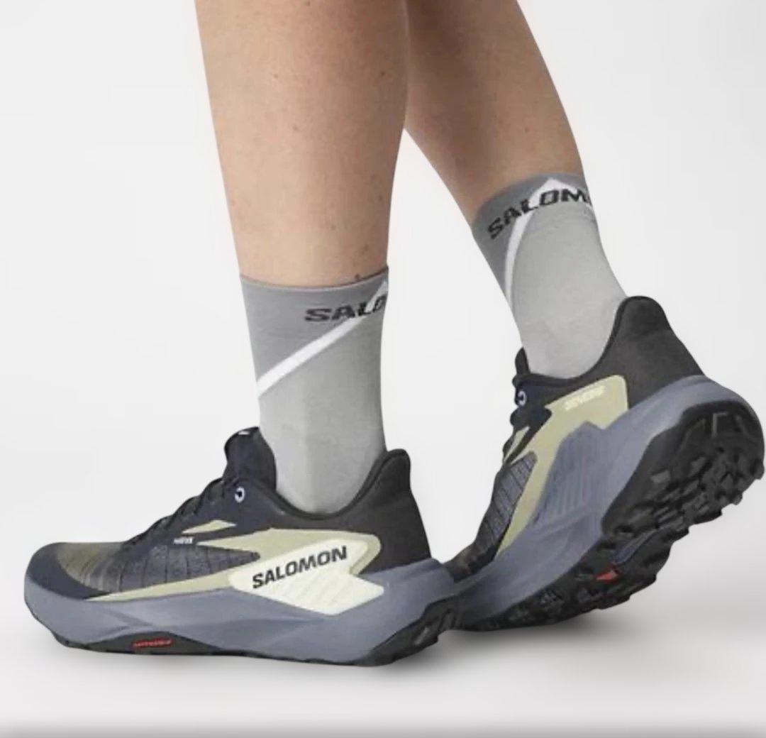 Salomon ランニングシューズ GENESIS W L47443200