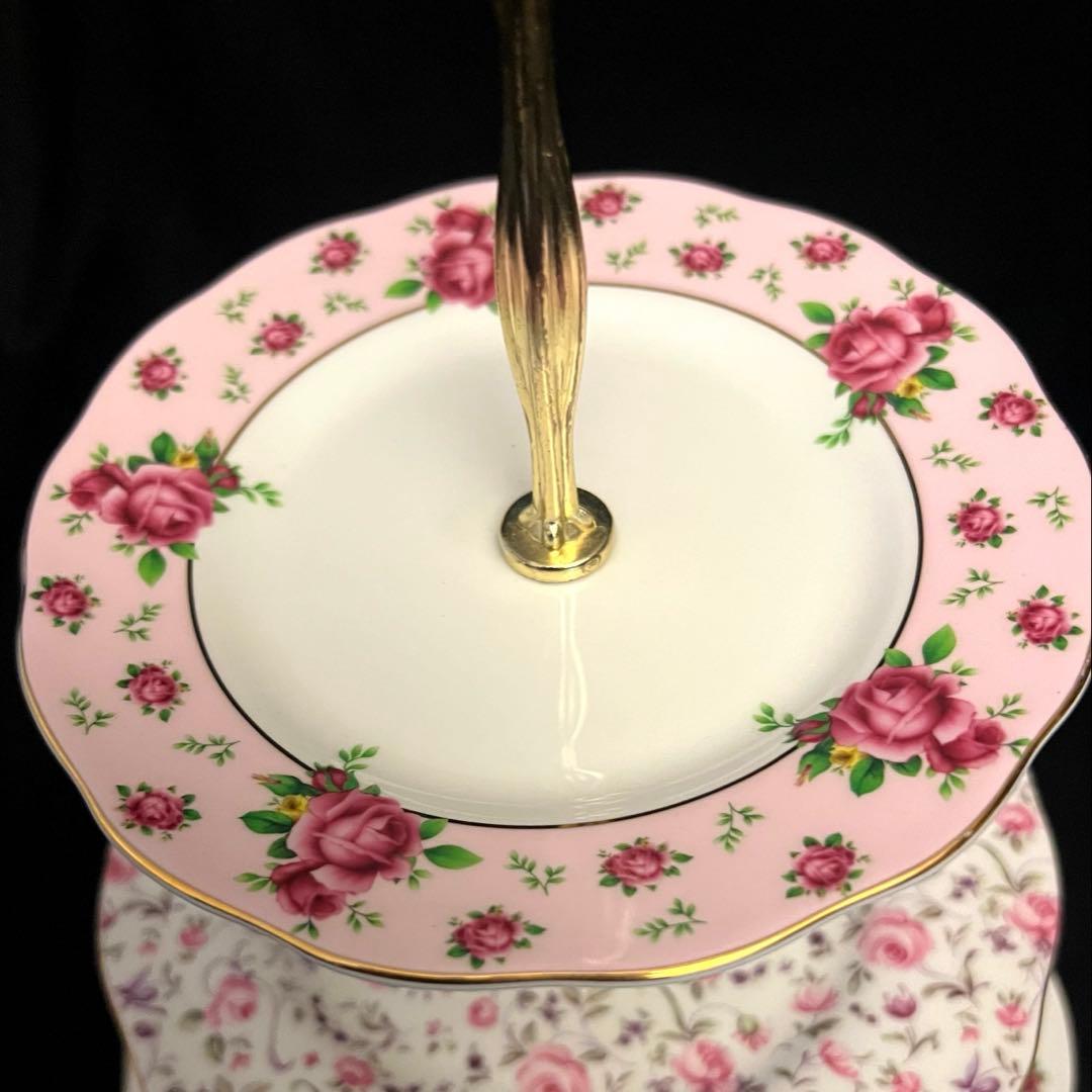   ケーキスタンド ハイティー　お洒落　豪華　王室御用達