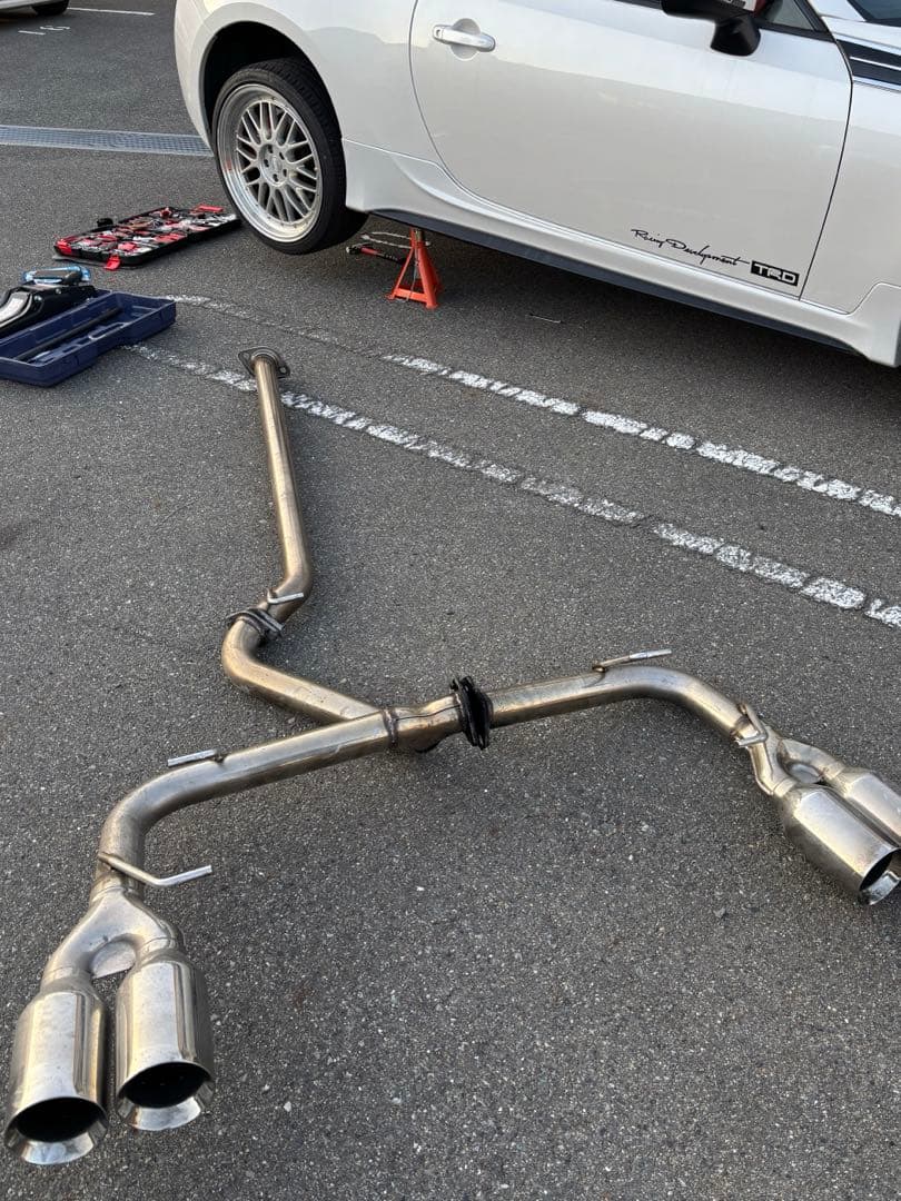 トヨタ86/スバルBRZ用 ステンレスデュアルテールマフラー　スリーキャッツ