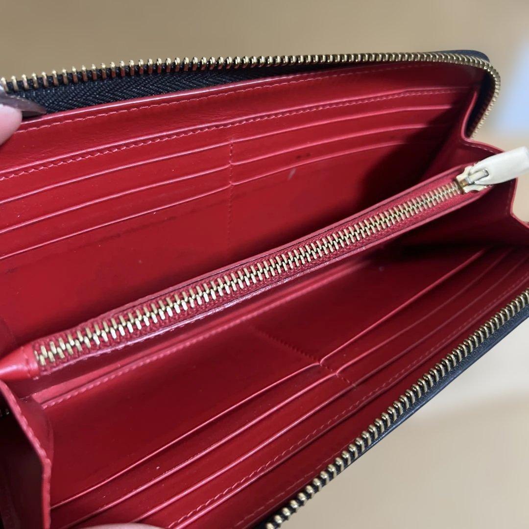 Christian Louboutin スタッズ ブラック長財布