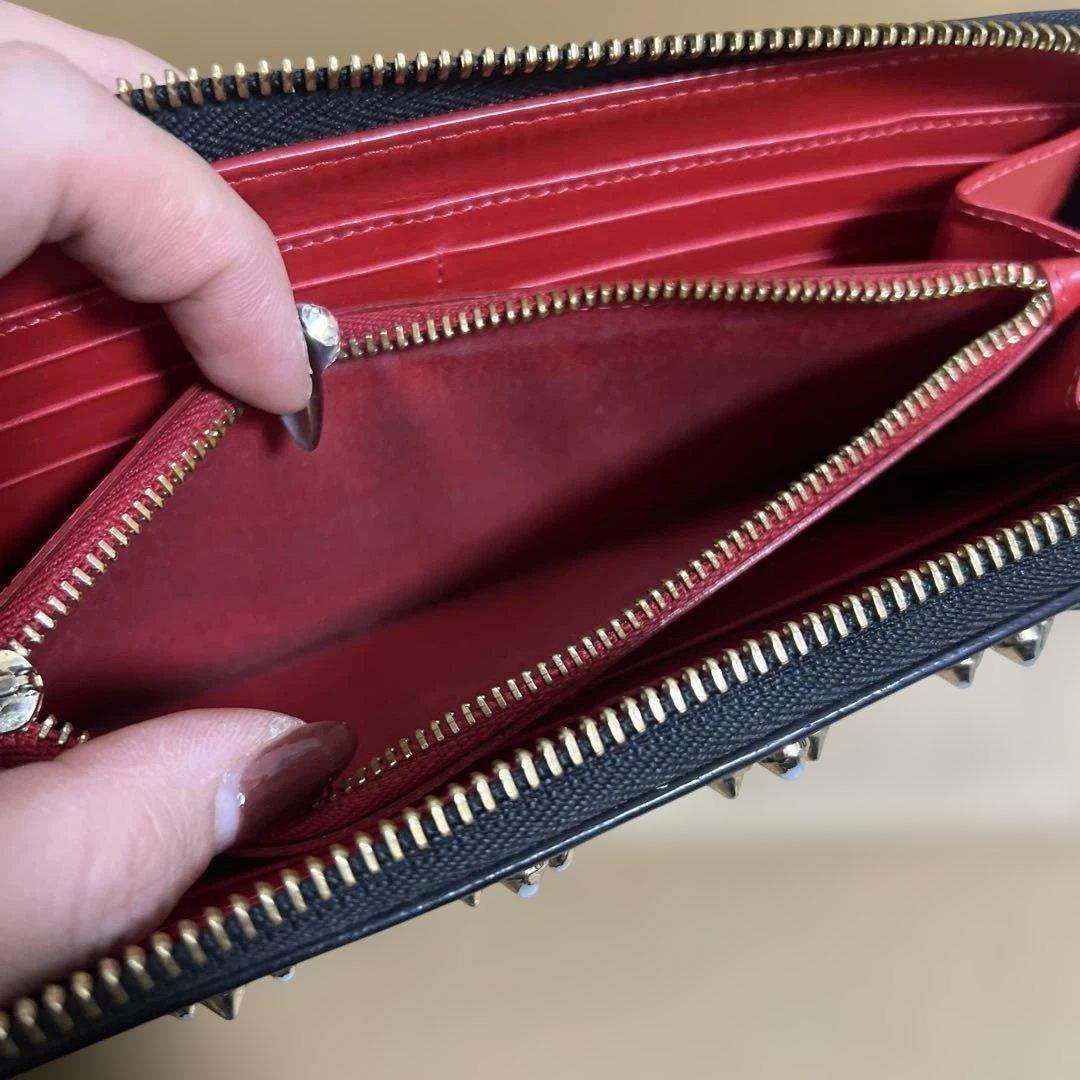 Christian Louboutin スタッズ ブラック長財布