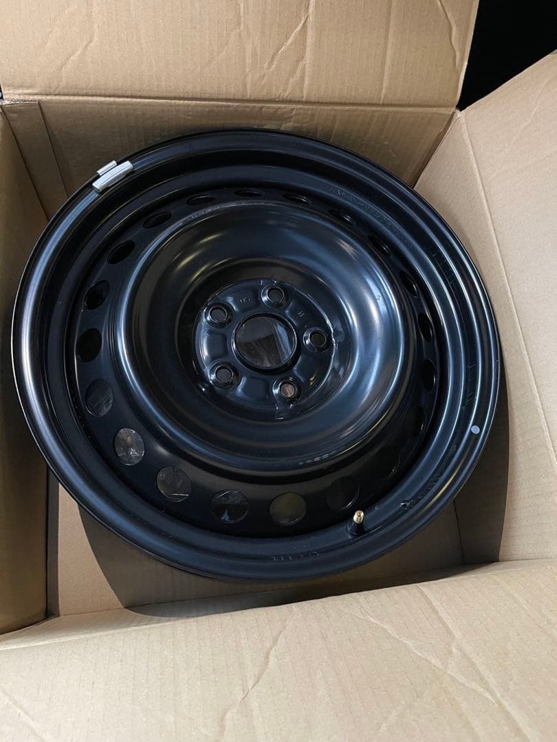 「のののC」トヨタ60系プリウス純正スチールホイール、カバー17インチ