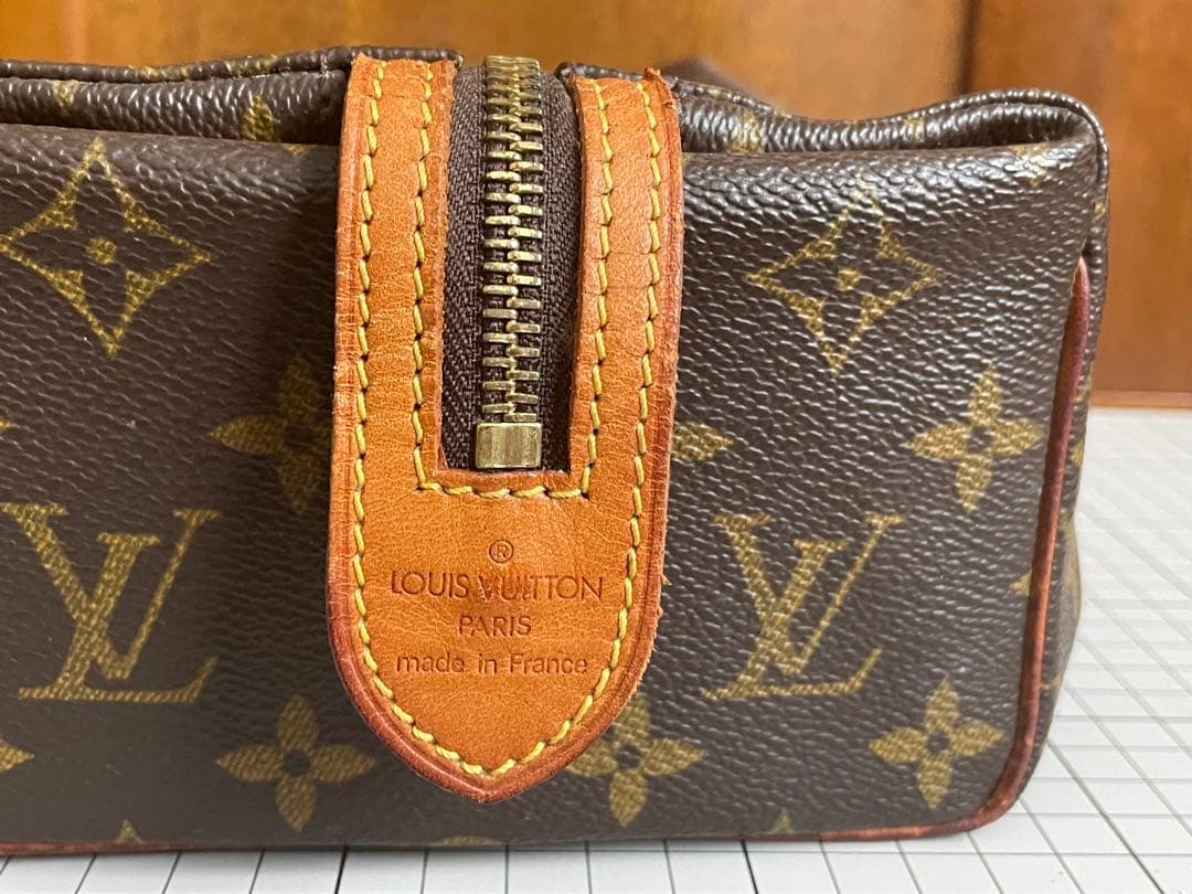 Louis Vuitton モノグラム レザーケース　中古品