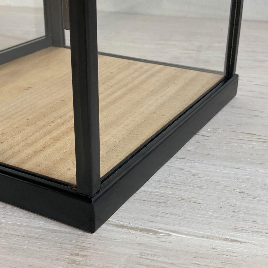 g310 古い木製 小振り黒い木枠ガラスケース 2段 卓上 ショーケース