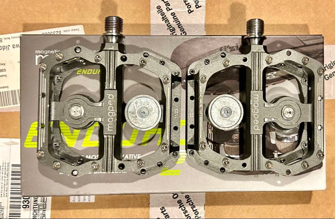 マグペト　エンデューロ2 マグネットビンディングペダル