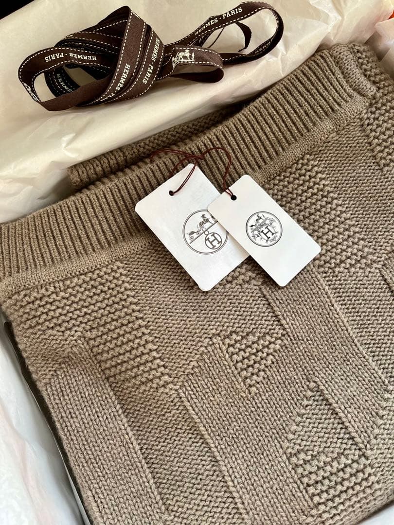 【エルメス】エルメス　ポンチョHモチーフ　新品　34サイズ