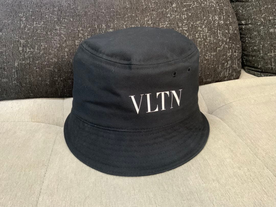 バレンチノ/ユニセックスValentinoバケットハット/Boxと袋付き