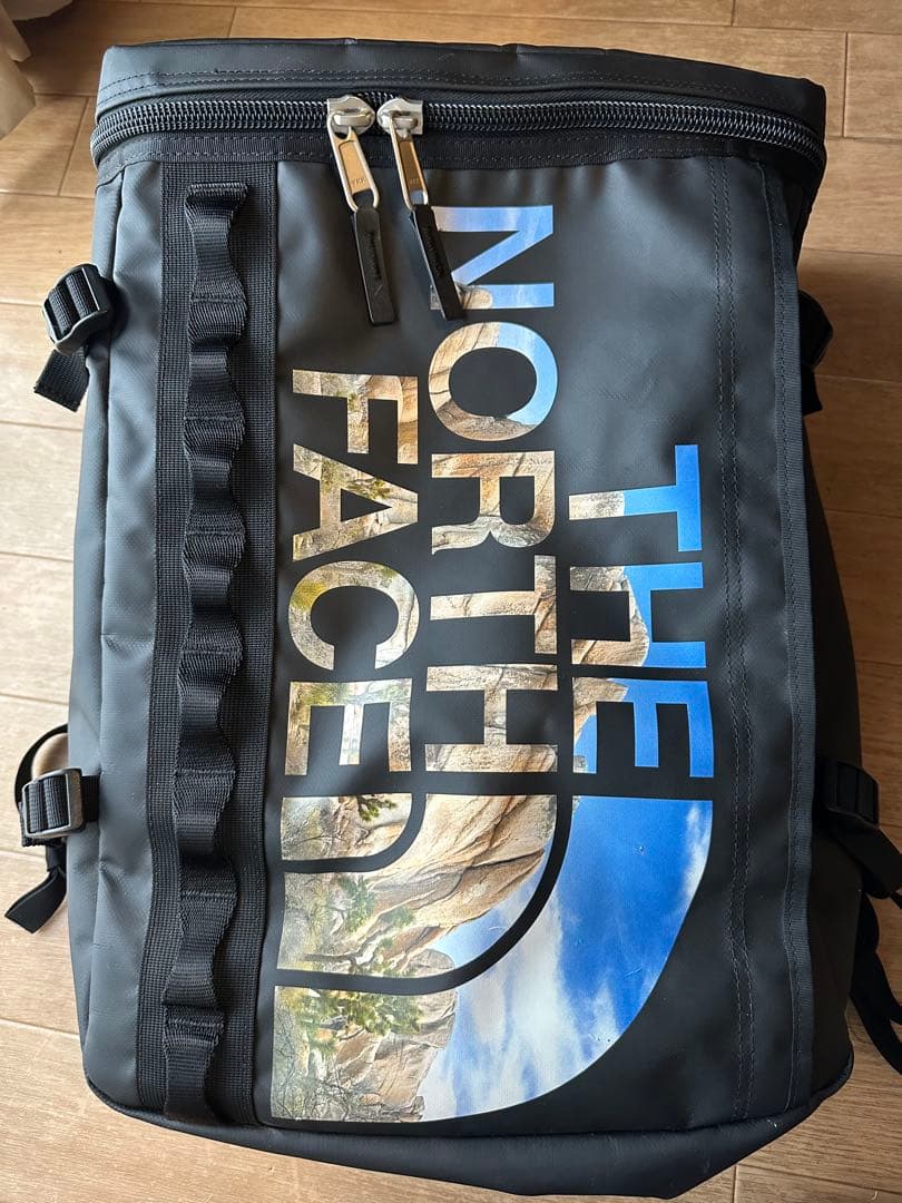 ノースフェイスノベルティBCヒューズボックス30L