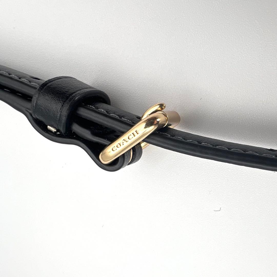 【美品】COACH コーチ クロスボディ・シグネチャー キャンバス スマホ