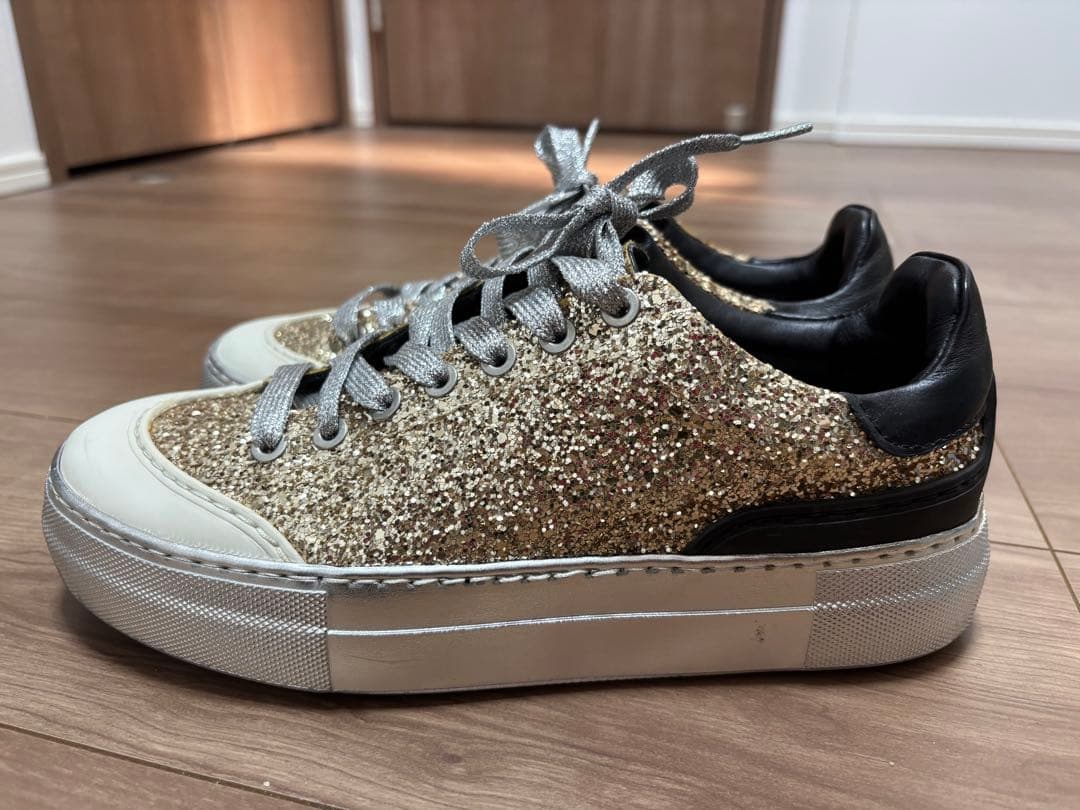 【状態良】N°21★ヌメロヴェントゥーノ　ラメスニーカー