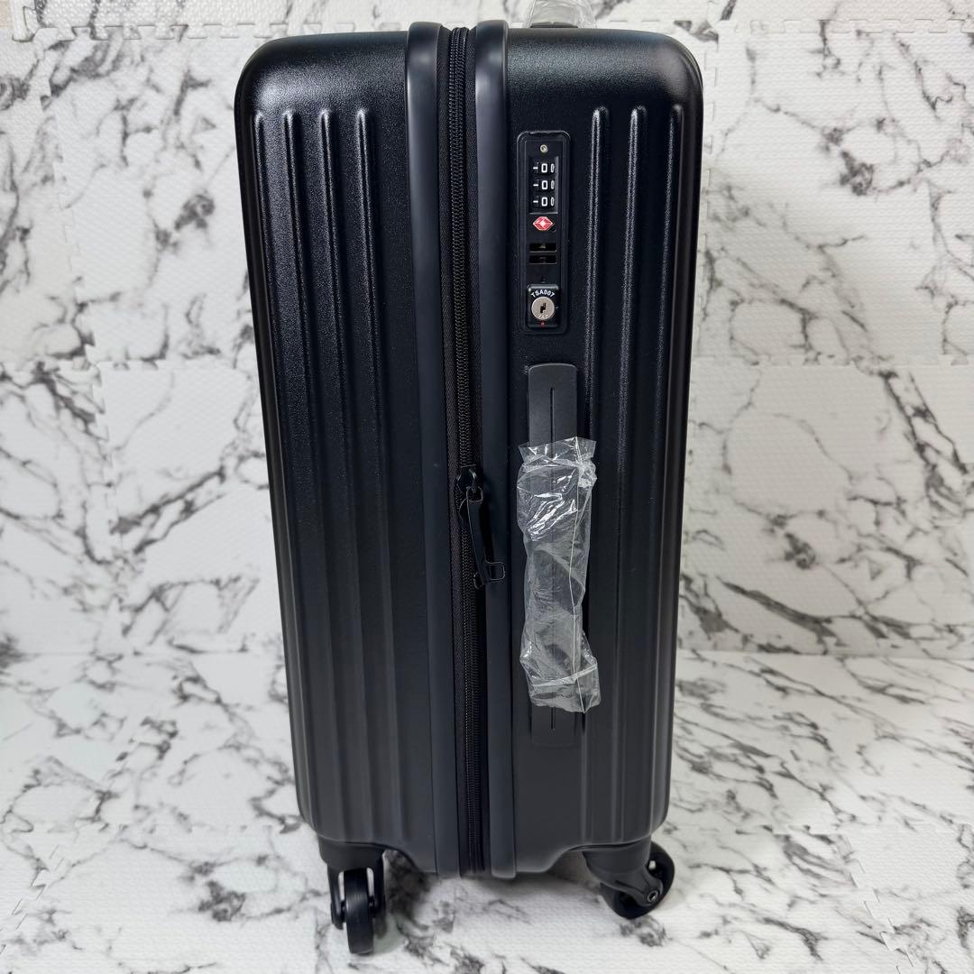 未使用◎メルセデスベンツ　130周年記念キャリーケース　スーツケース　32L