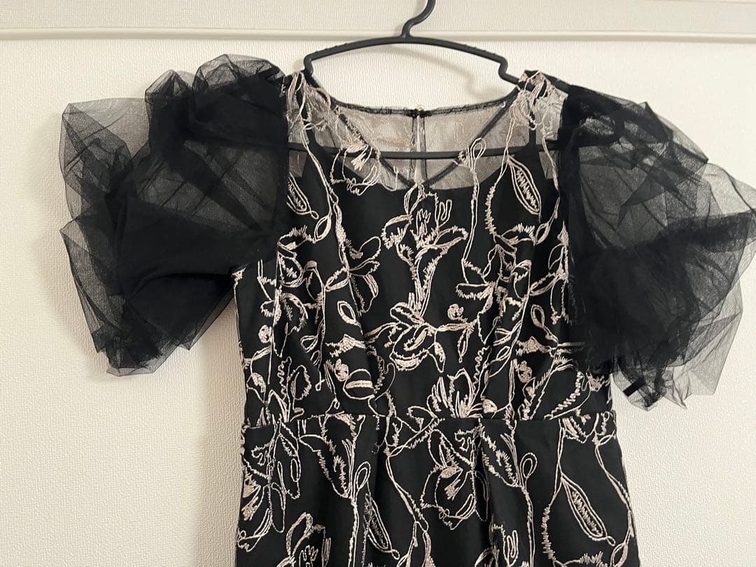 niana 【LE＇RURE】 フラフィースリーブペンシルドレス