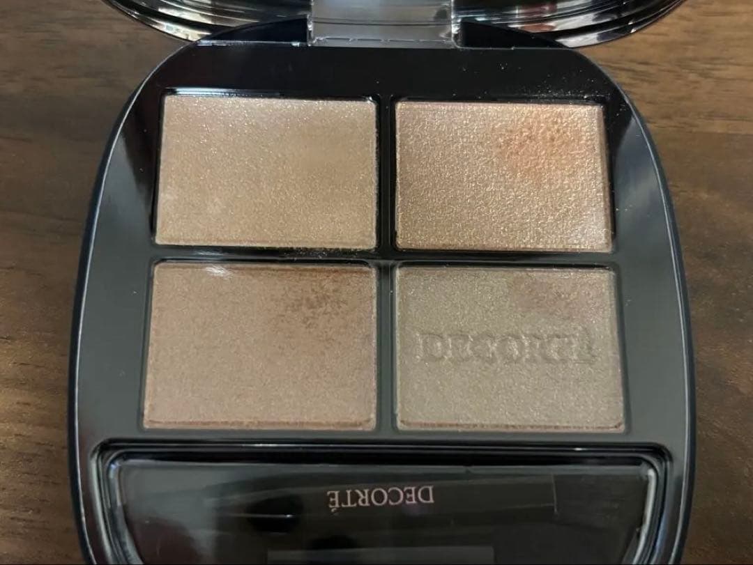 コスメデコルテ スキンシャドウデザイニング パレット 09