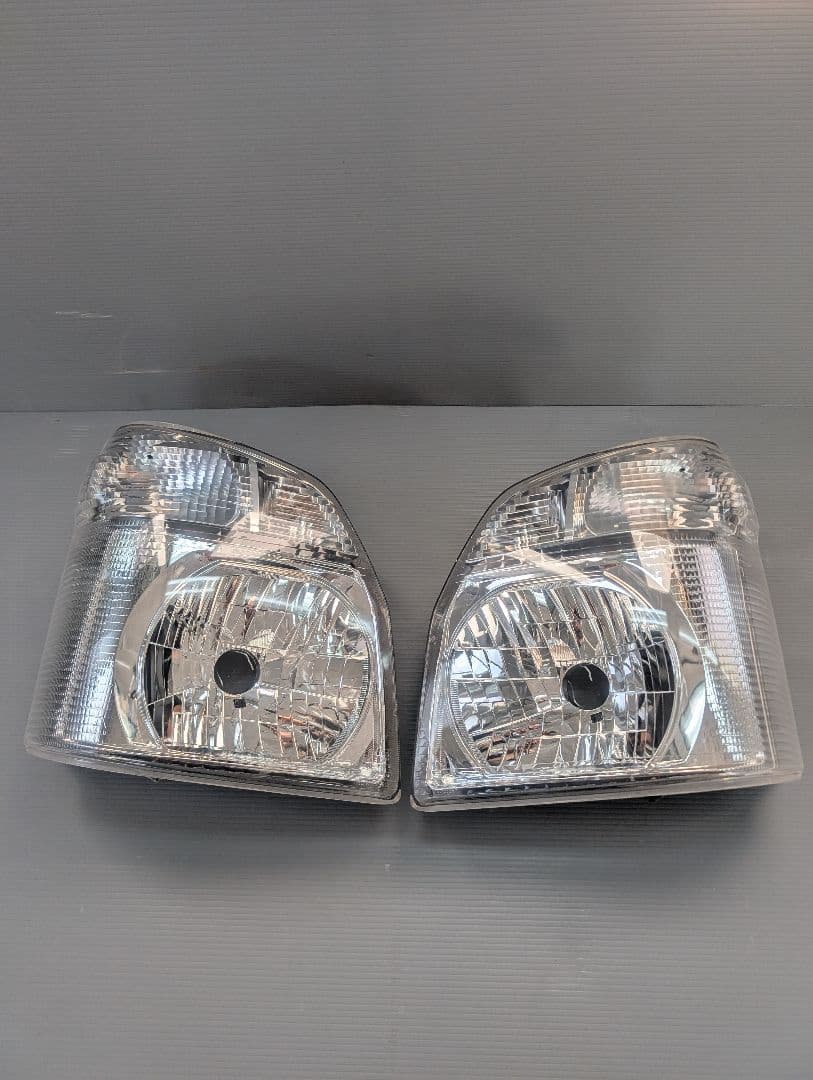 スズキ　キャリー　ヘッドライト 2個セット