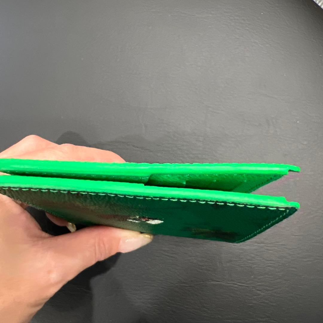 極美品　ルイヴィトン　二つ折り財布