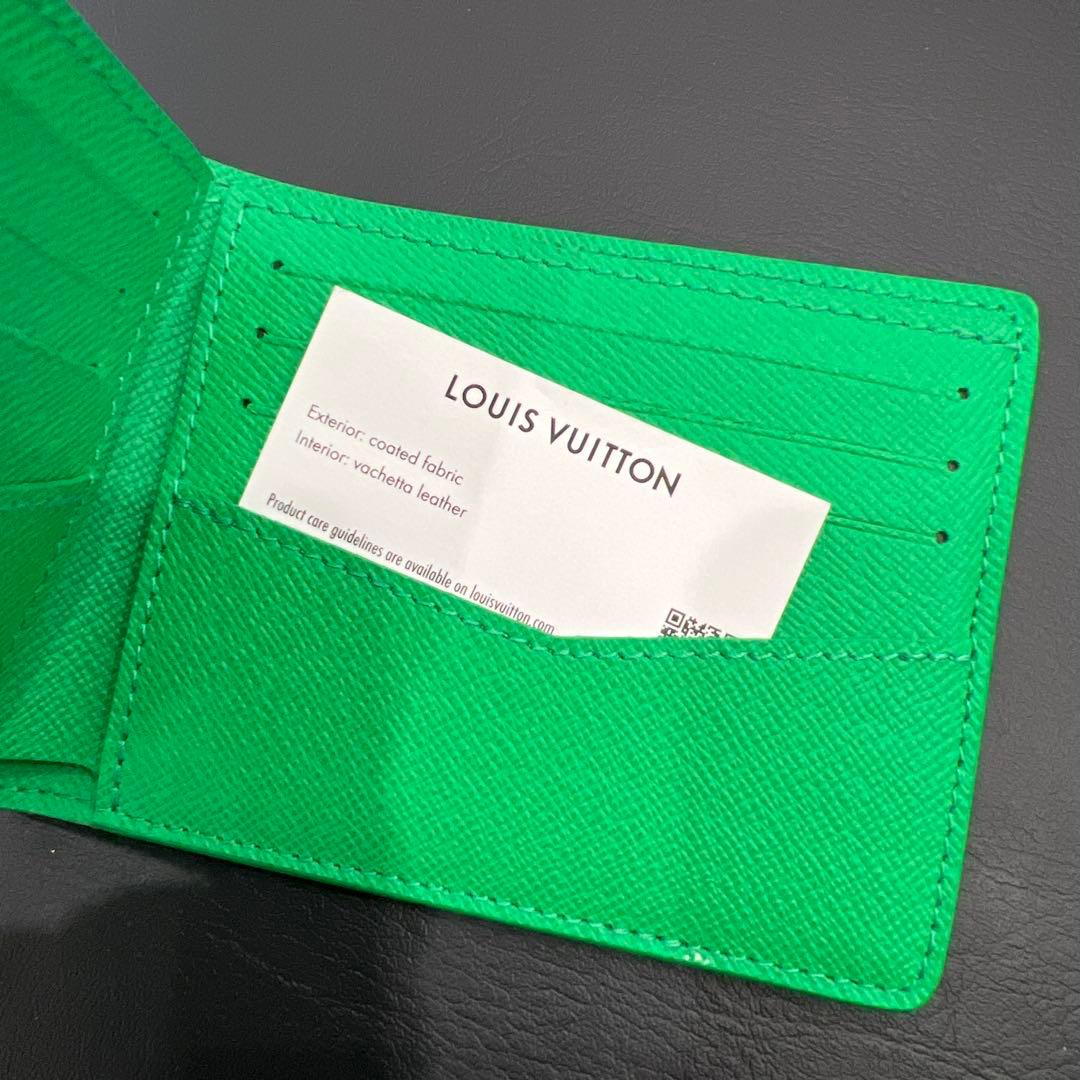 極美品　ルイヴィトン　二つ折り財布
