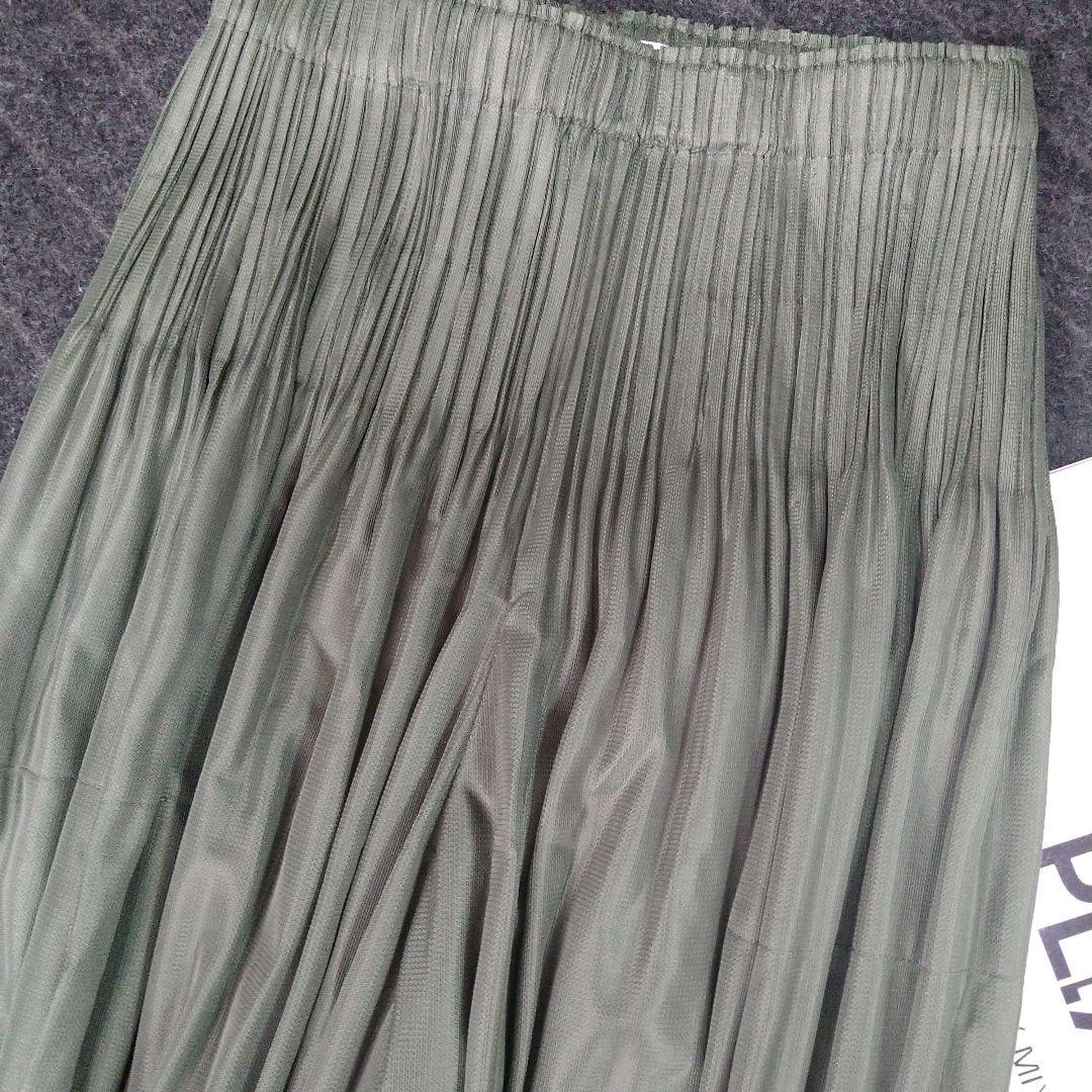 プリーツプリーズサルエルパンツ