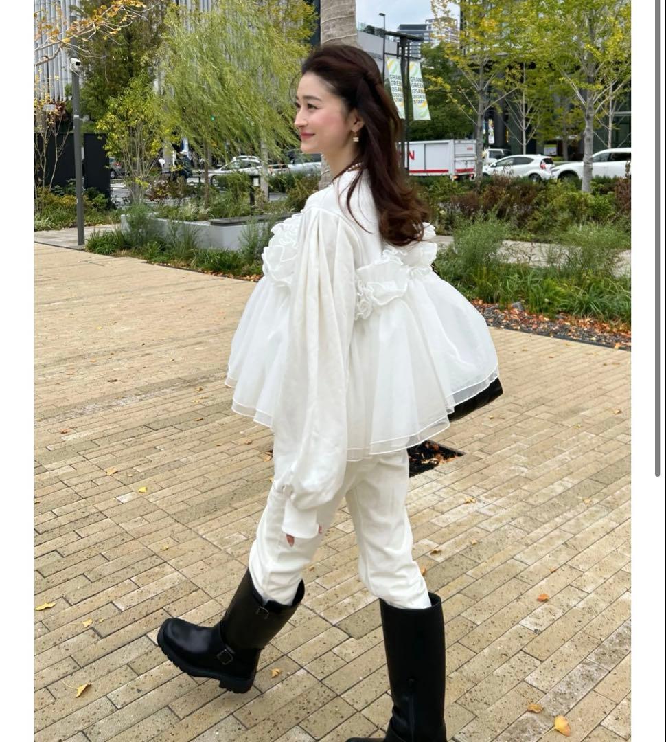 Bibiy ANGELICA SWEATSHIRT 白