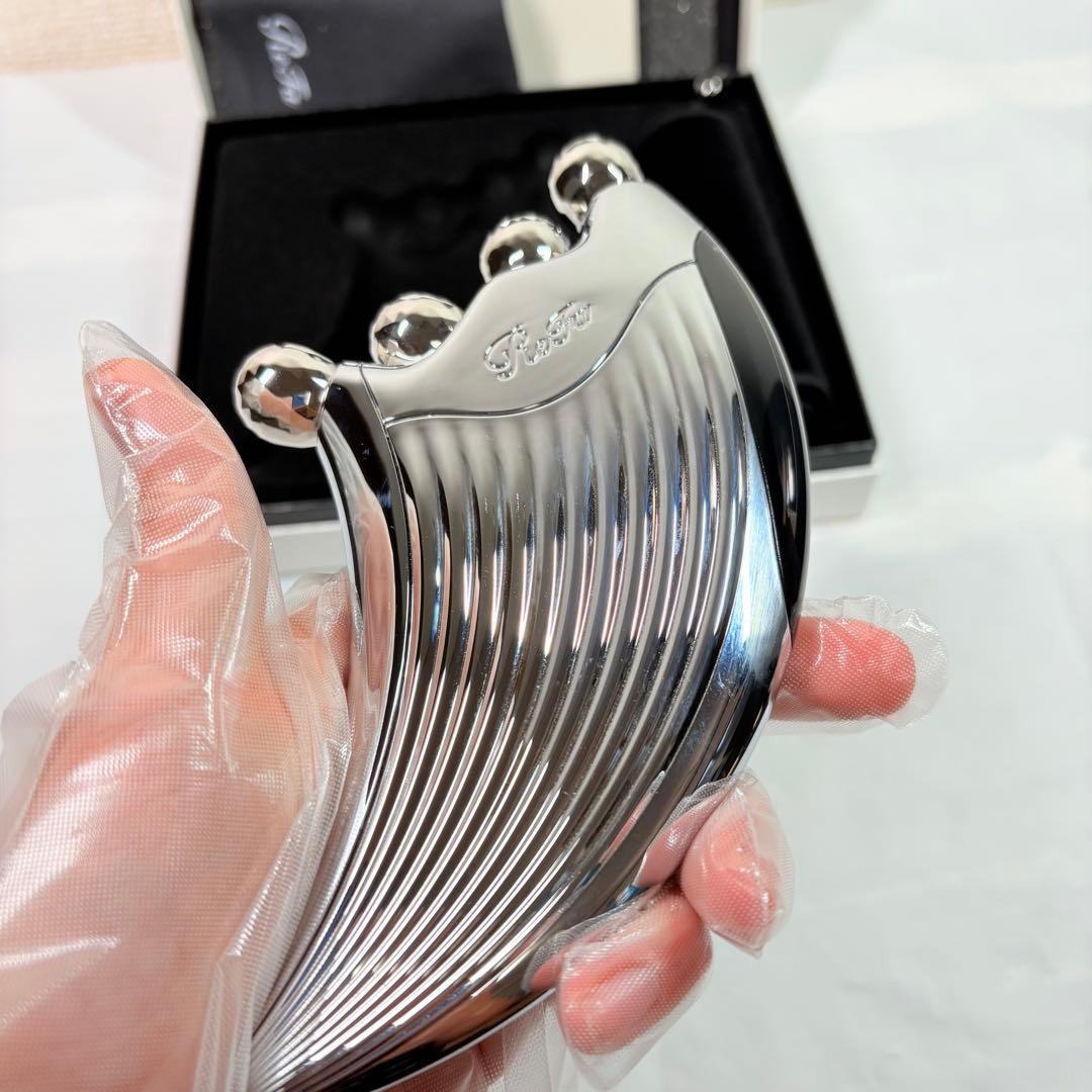 ReFa 4 CAXA RAY リファ　フォーカッサレイ