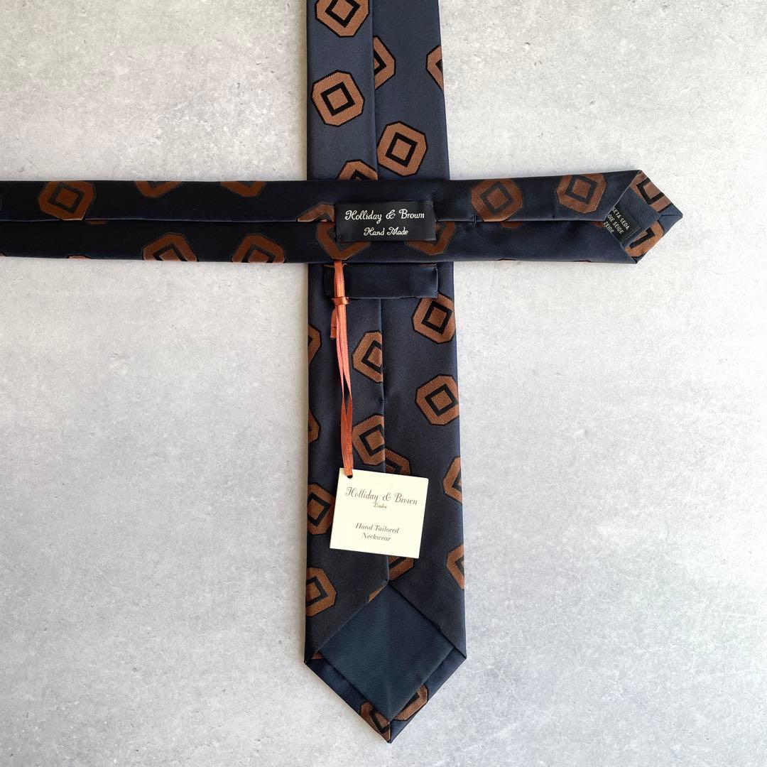 25年新作Holiday&Brownホリデー&ブラウン幾何学ネクタイ