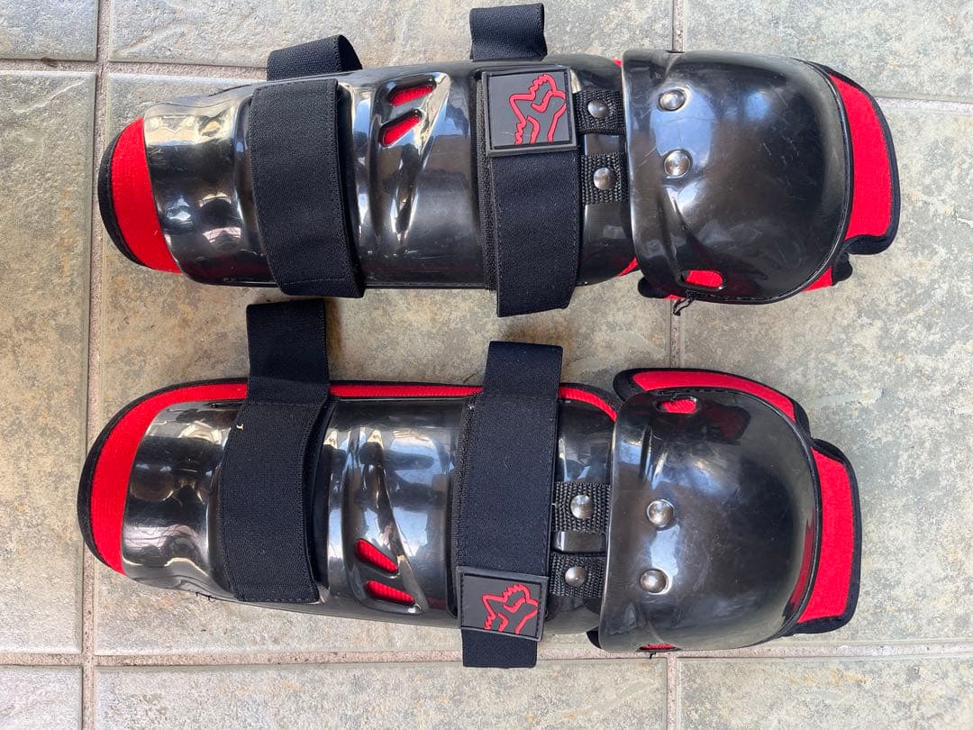 Fox ボディプロテクター 膝プロテクター セット
