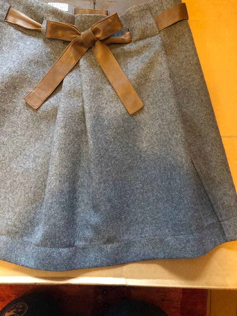 秋冬　BRUNELLO CUCINELLI ブルネロクチネリ　スカート