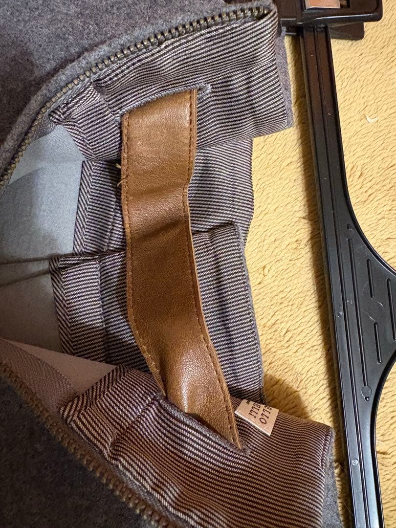 秋冬　BRUNELLO CUCINELLI ブルネロクチネリ　スカート