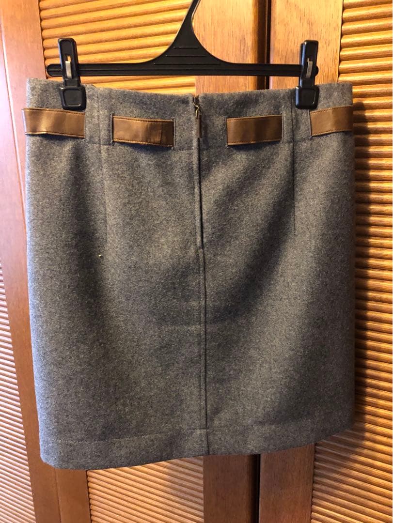 秋冬　BRUNELLO CUCINELLI ブルネロクチネリ　スカート