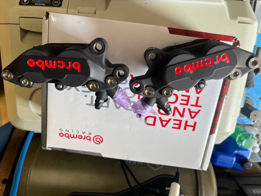 brembo ブレーキキャリパー 黒