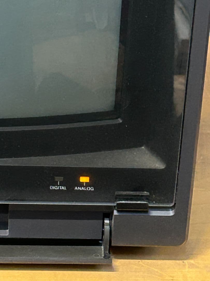 ゆ*こ様 SONY トリニトロンカラーモニター KX-13CD1 ジャンク