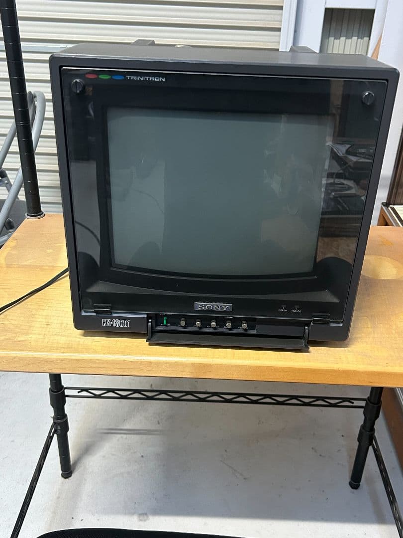 ゆ*こ様 SONY トリニトロンカラーモニター KX-13CD1 ジャンク