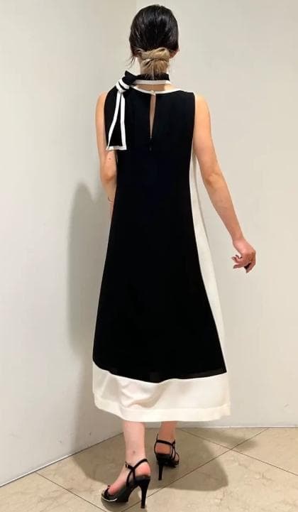 GRACE CONTINENTAL49,500円24SSバイカラーフレームドレス