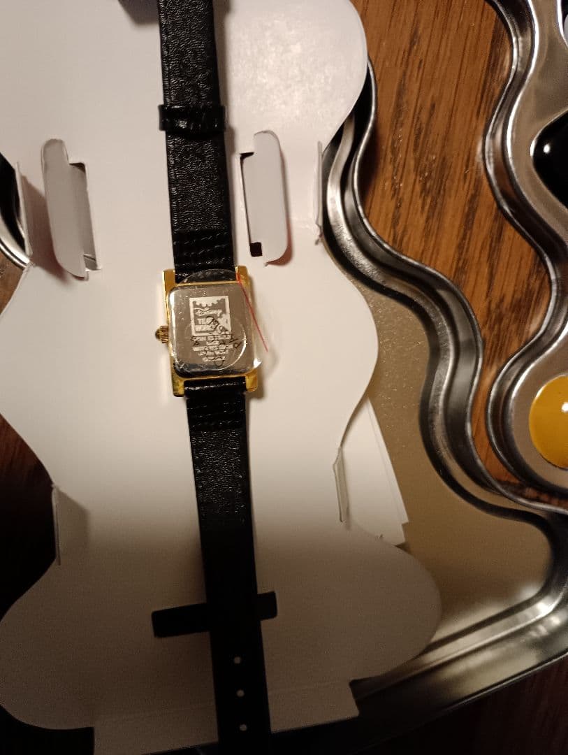 ミッキーマウス 腕時計 クォーツ