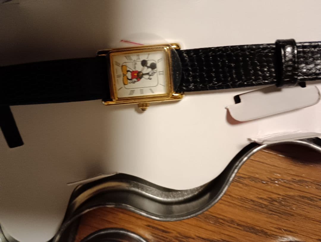 ミッキーマウス 腕時計 クォーツ