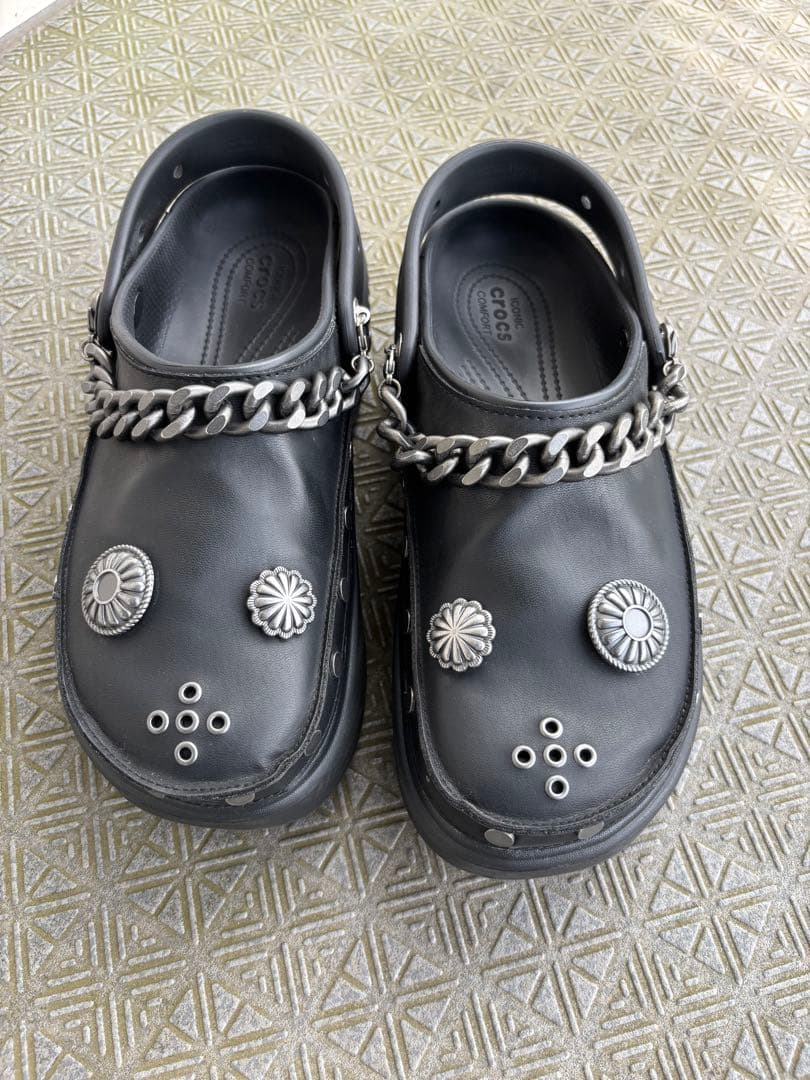 crocs Stomp Embellished Clog Black クロックス