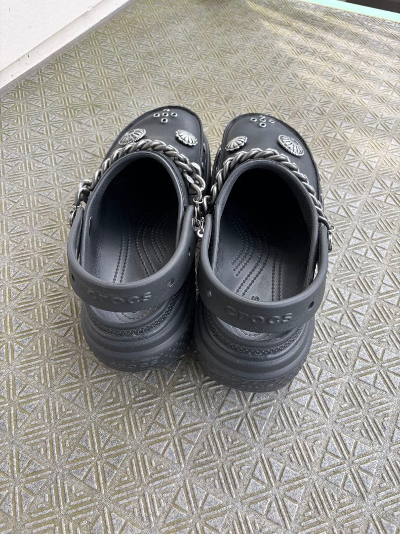 crocs Stomp Embellished Clog Black クロックス