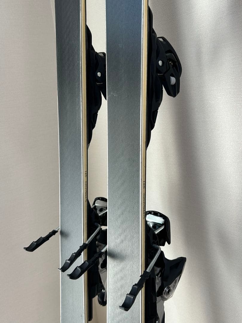 フォルクル　レースタイガーSCカーボン　スキー板　165cm