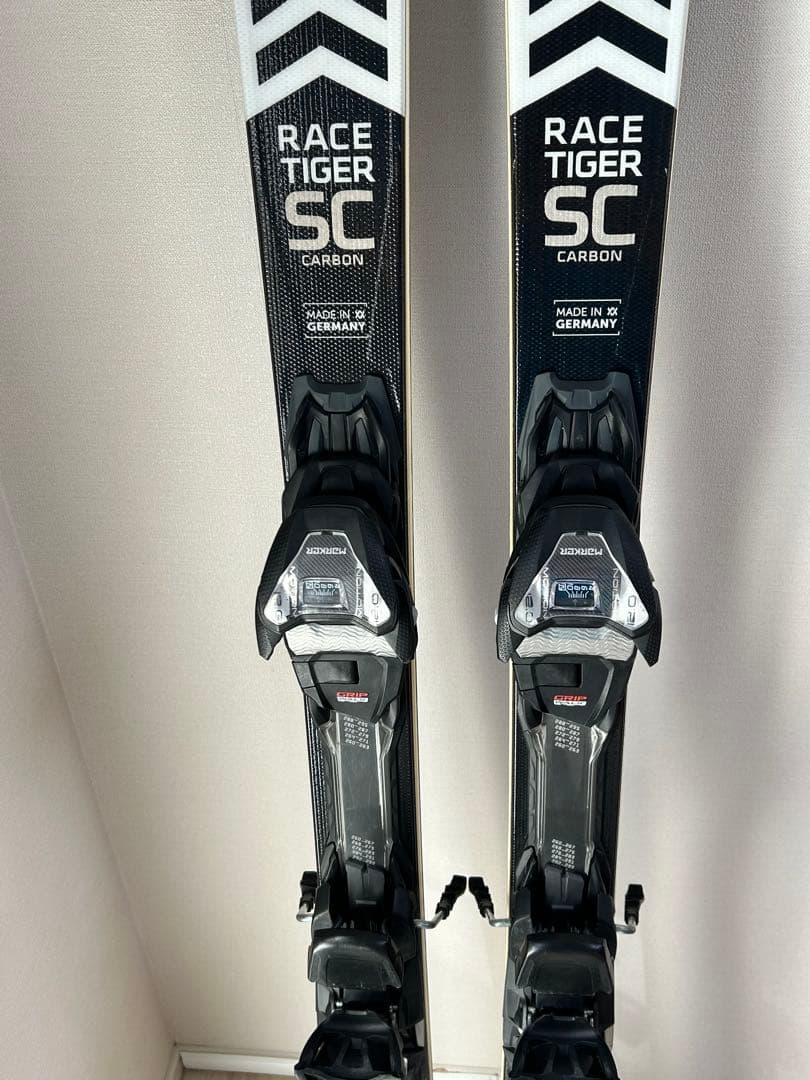 フォルクル　レースタイガーSCカーボン　スキー板　165cm