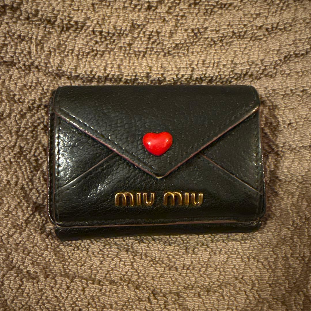 ミュウミュウ　三つ折り　マドラス　ハード　ラブレー　ブラック　バイカラー