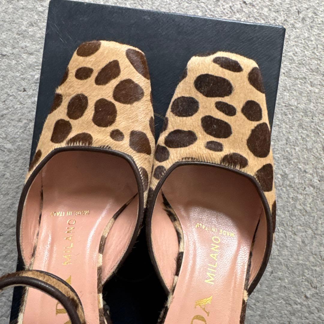 PRADA ヒョウ柄 アンクルストラップパンプス