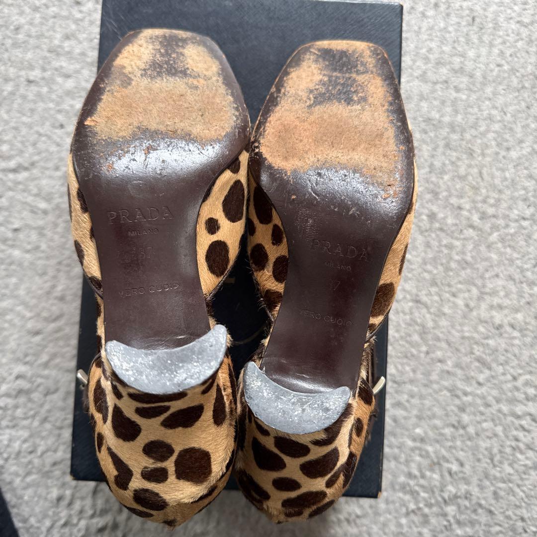 PRADA ヒョウ柄 アンクルストラップパンプス