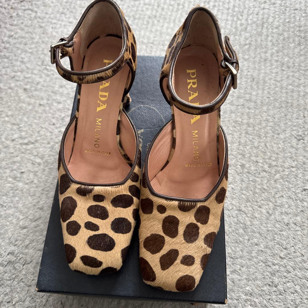 PRADA ヒョウ柄 アンクルストラップパンプス