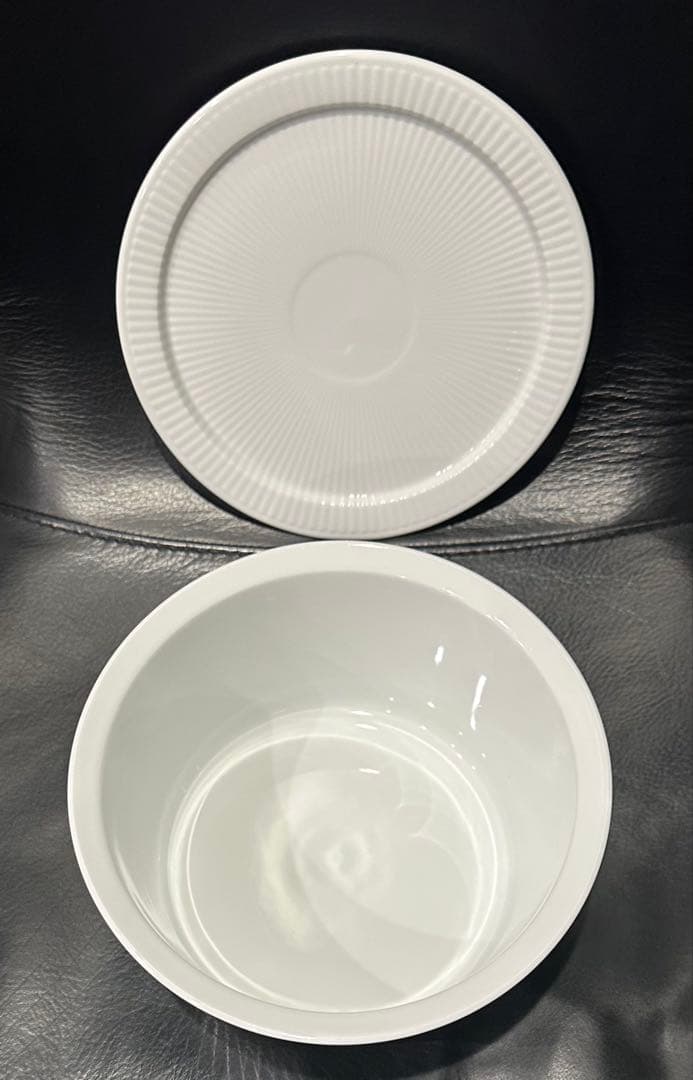 あ*や様 【ロイヤルコペンハーゲン】ホワイトフルーテッドオーブンウエアM・L《2